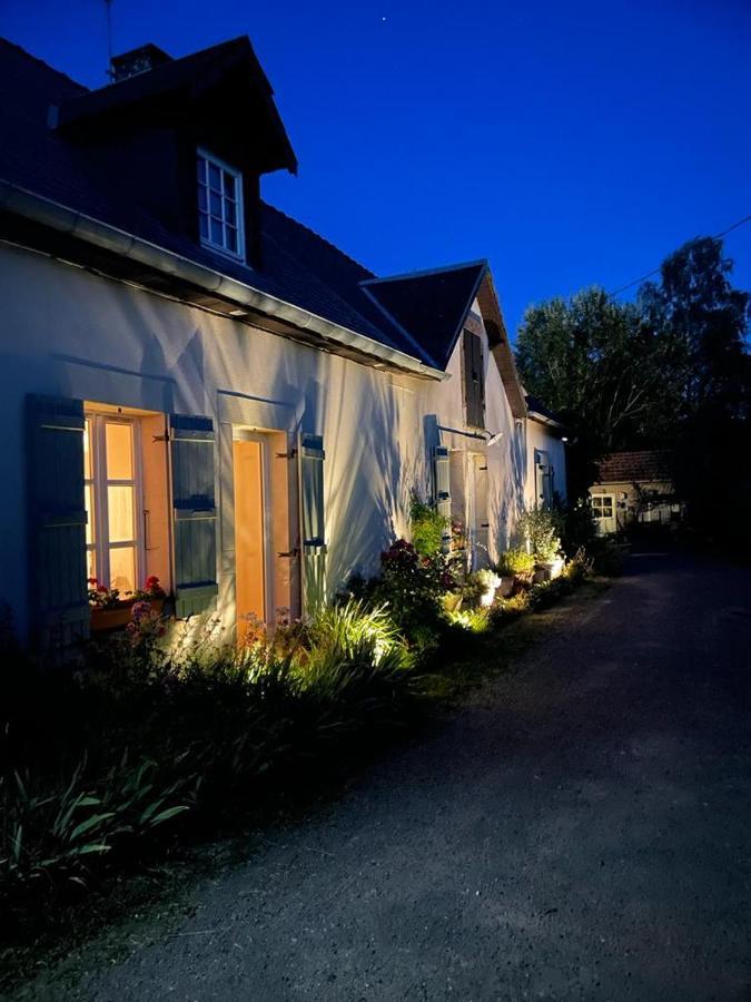 Gite Le Domaine D Orphee Marmagne  Екстериор снимка
